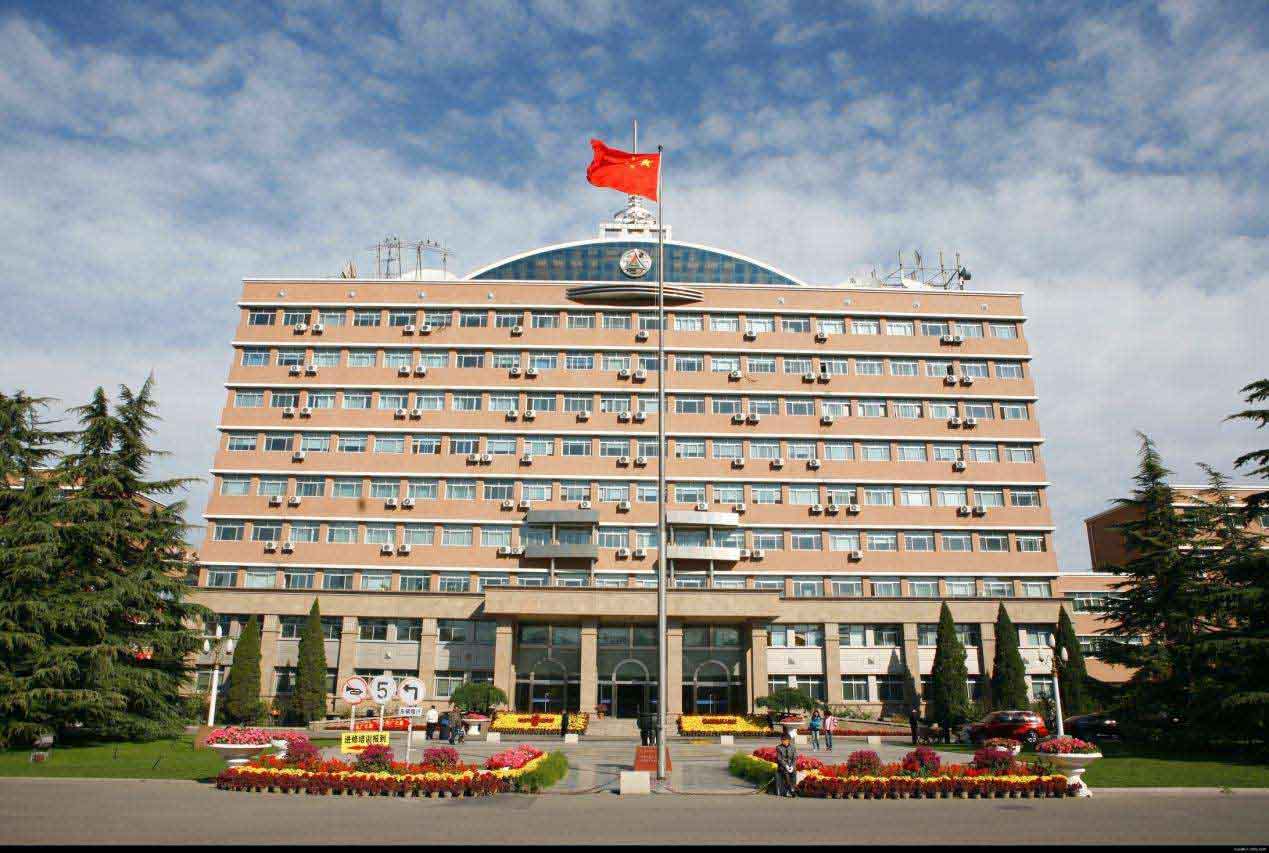 中国传媒大学电视与新闻学院是新中国设立最早的新闻教育机构之一