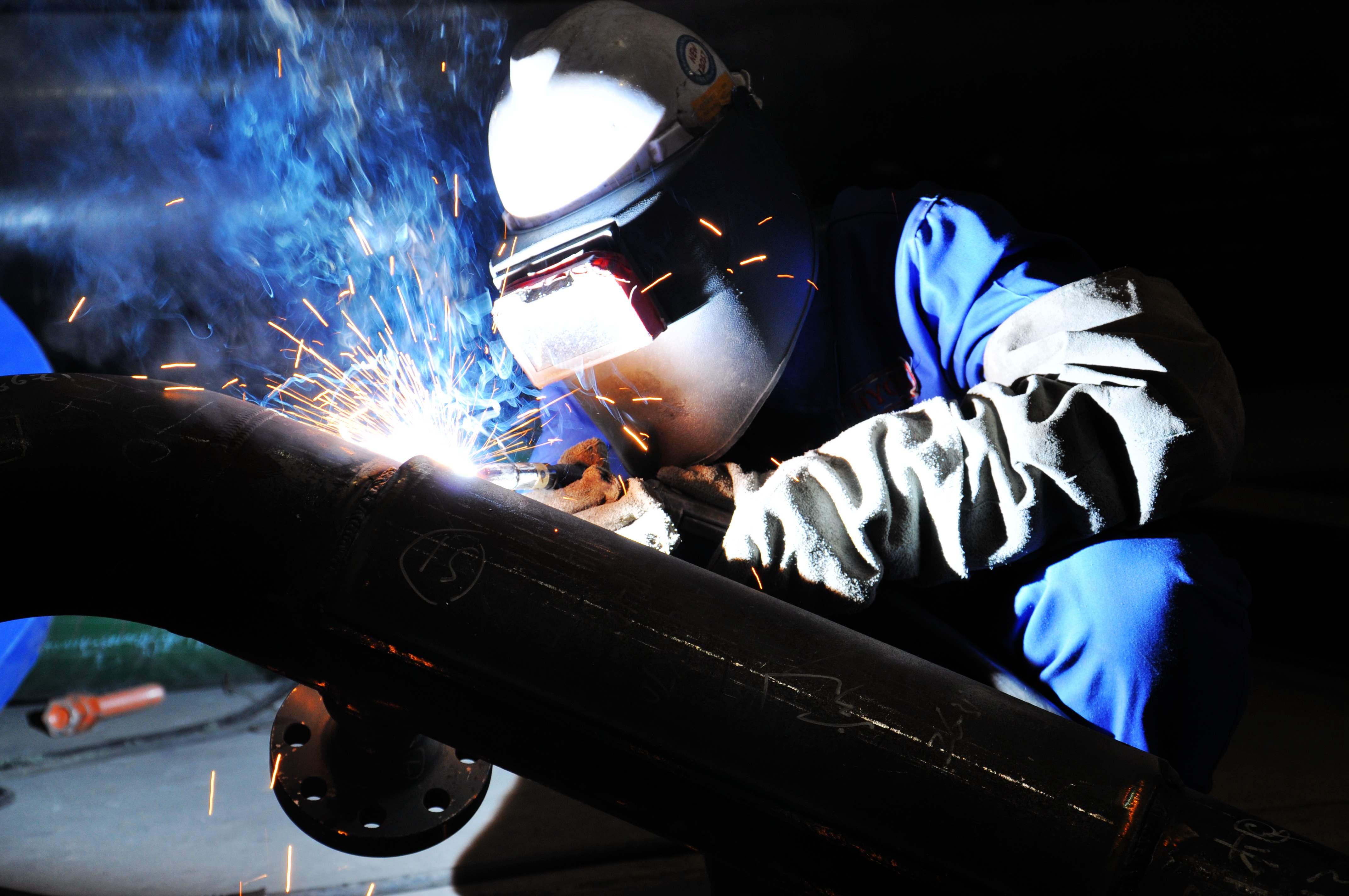 船厂"焊把子"日薪280 午餐自备省是宝贵的时间