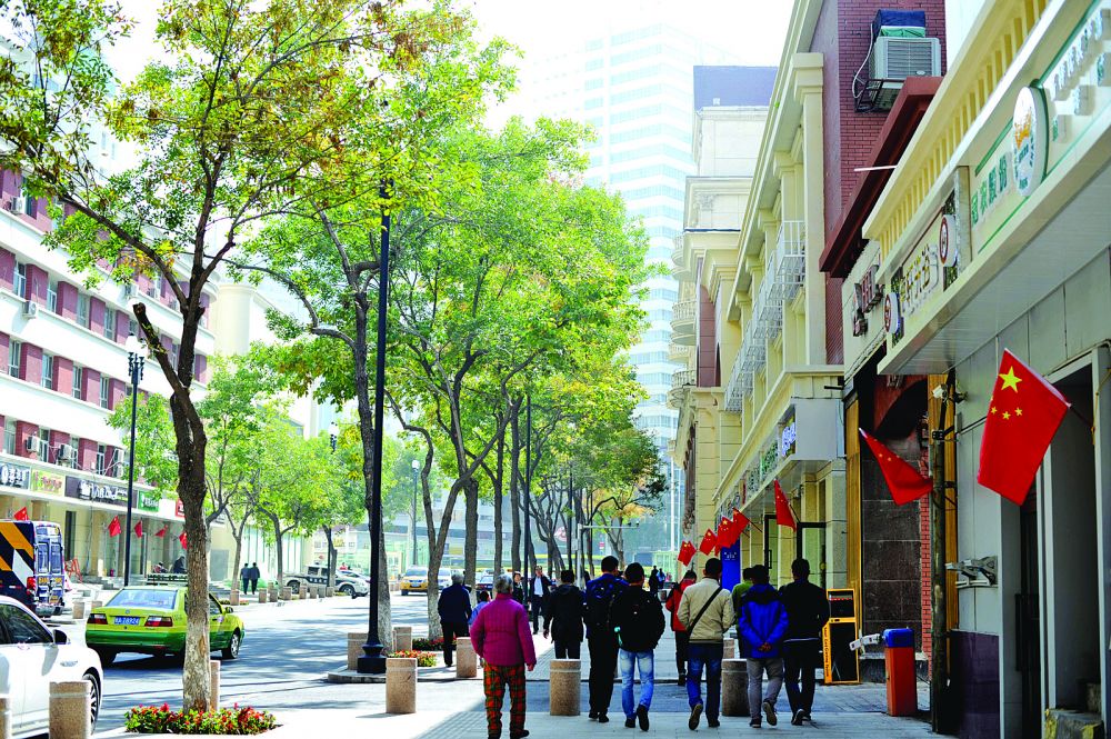 乌鲁木齐露出国际范儿街景街成景城市彰显相融美