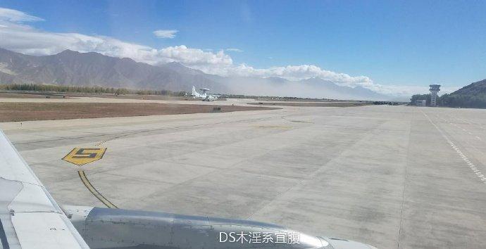 中国空军多型先进军机现身高原机场