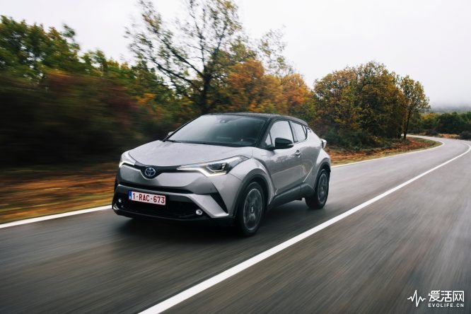 chr登陆广州车展丰田拉风的suv来啦