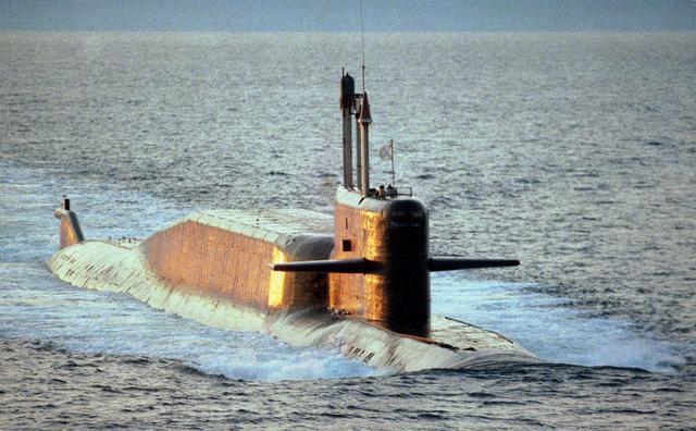 继承者级战略核潜艇图片