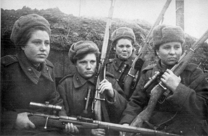 苏联女兵冬季图片