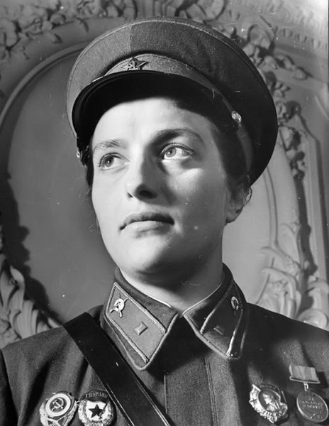 苏联女兵军服图片
