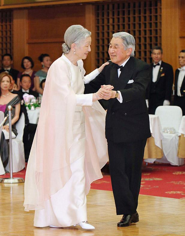 日本明仁天皇:唯一访华的日本天皇 多次反省战争