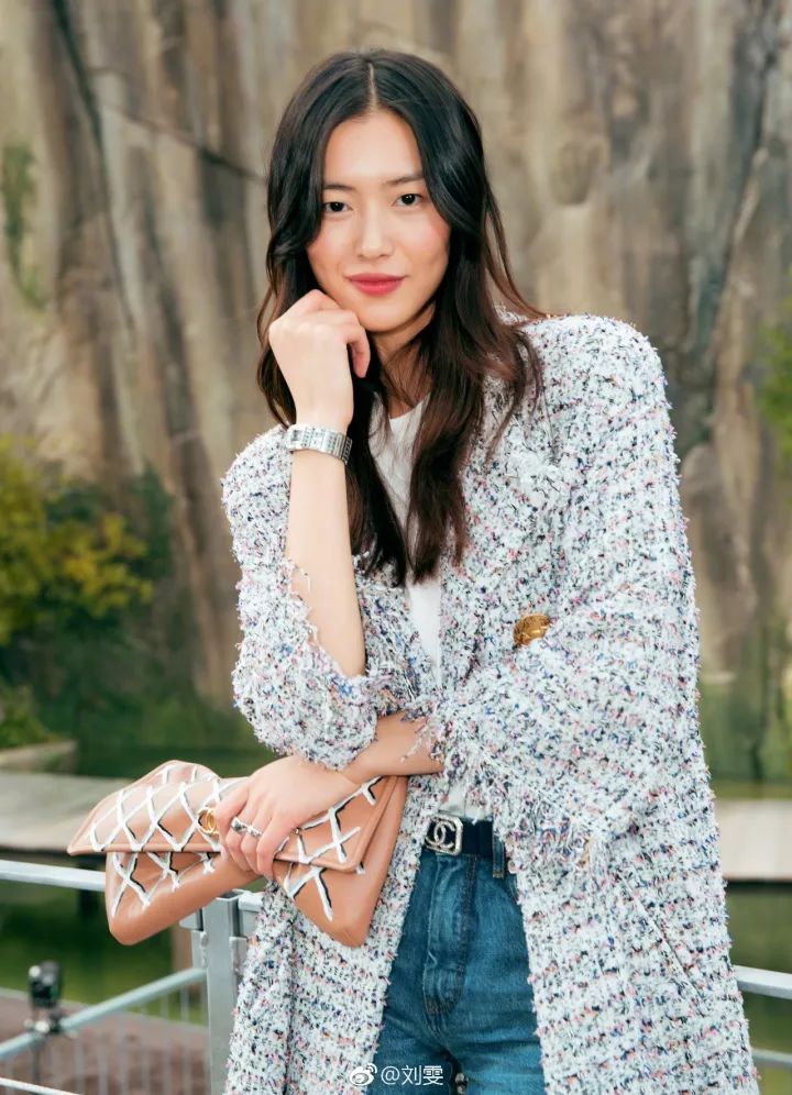 学会刘雯大表姐的拍照姿势告别上镜胖十斤