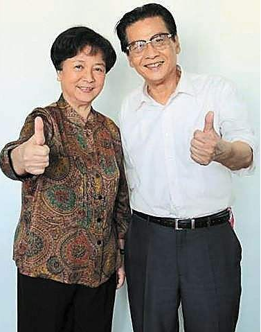 要说起莎普爱思的品牌形象,每个广东人都能想起熟悉的"康伯","康婶"那