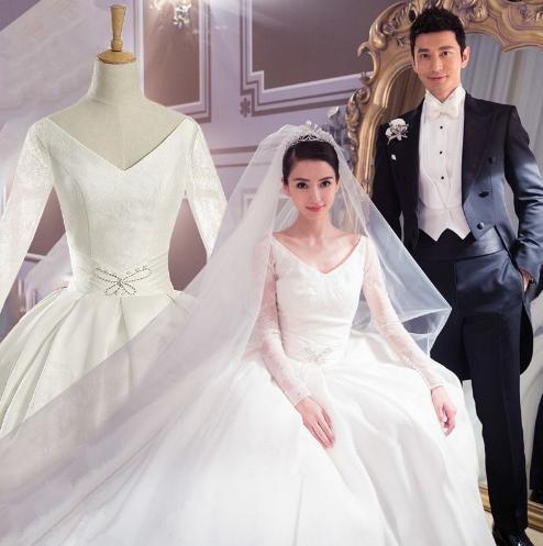 "当外界质疑徐濠萦拜金时,陈奕迅总是挺身为她廓清:"她是一位伟大的