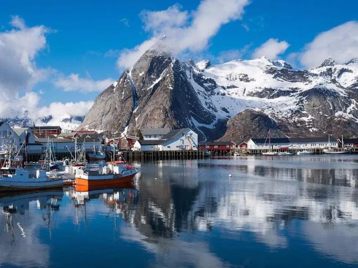 4亿人民币)修建的国家级哈尔登监狱正式投入使用,但这个时候的哈尔登