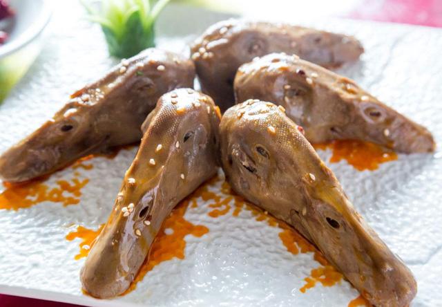 开店15年,日销2000个,最正宗的卤鸭脑壳配方,问心无愧全教给您