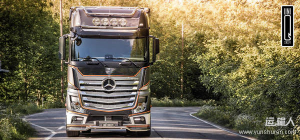 奔驰卡车actros炫酷改装,满足 "颜值控"