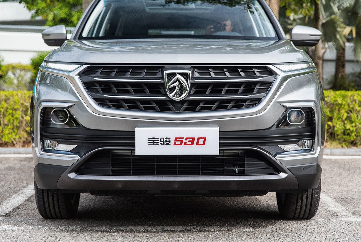 【实拍】宝骏最新神级suv,预售8万起,3月上市!