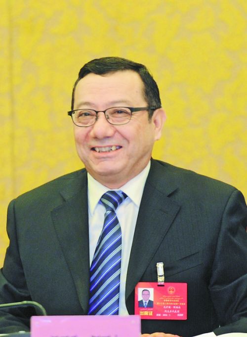滚动新闻 原标题:"实现预期目标我们完全有信心" 杜鲁坤·托乎提 自治