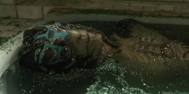 《水形物语》毫无创新,故事核《美女与野兽》,蛙人造型山寨阿凡达