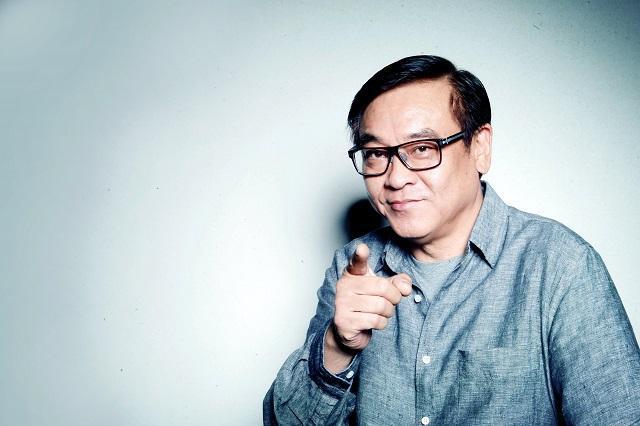 在回忆录《三十年细说从头》里谈起红薇是这样说的:"想起严化初故,她