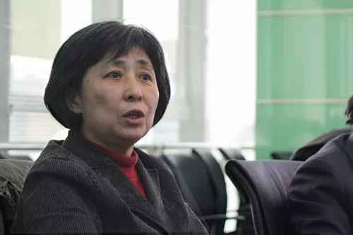 刘姝威的厉声呵斥,无助于解决宝万之争后遗症 刘姝威的厉声呵斥,无助于解决宝万之争后遗症