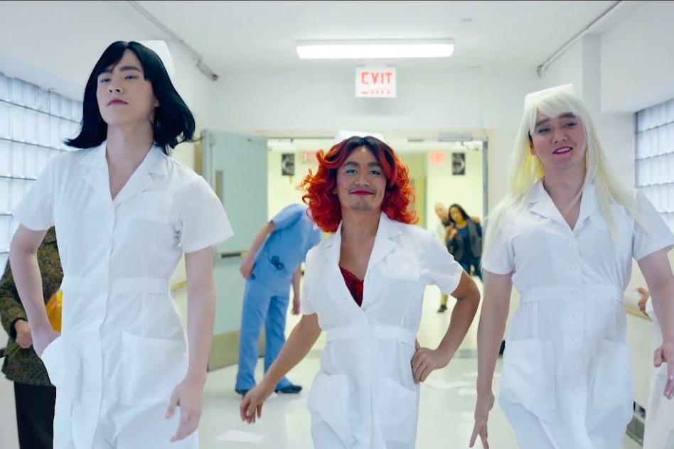 刘昊然被误认成女孩子唐探2曝国际版预告佟丽娅惊艳回归