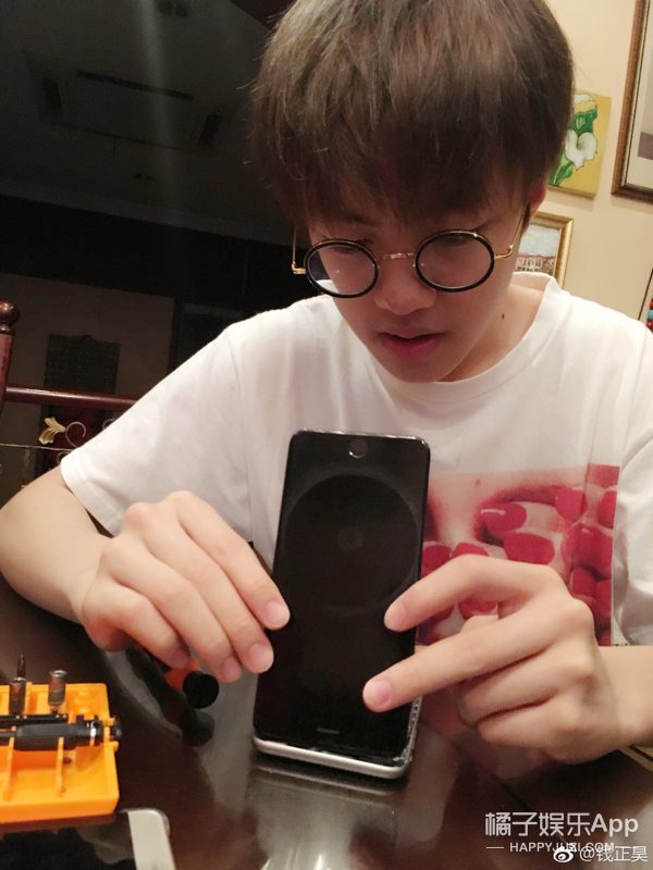 成龙亲戚,孙红雷发小儿子…《偶练》里都是宝藏男孩