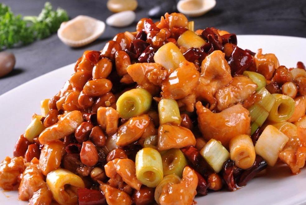 经典川菜宫保鸡丁怎么做才好吃?7分钟就能学会大展身手!