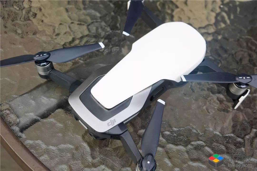 大疆mavicair体验这可能是目前最便携的专业无人机