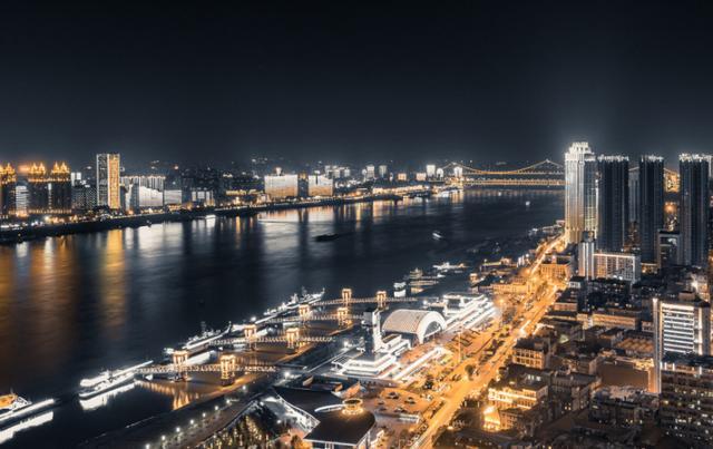 gdp增速_2019中部六省会gdp