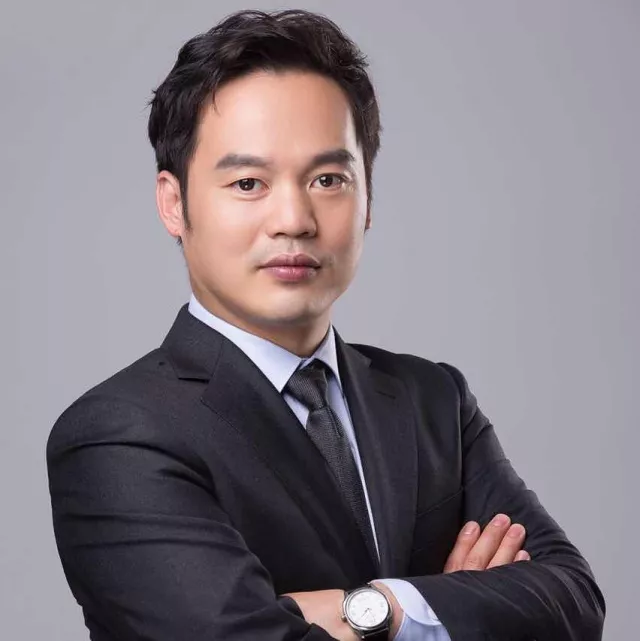"小二姐"10w 爆文细述与张导演的不可描述 "一夜情"想曝就曝?