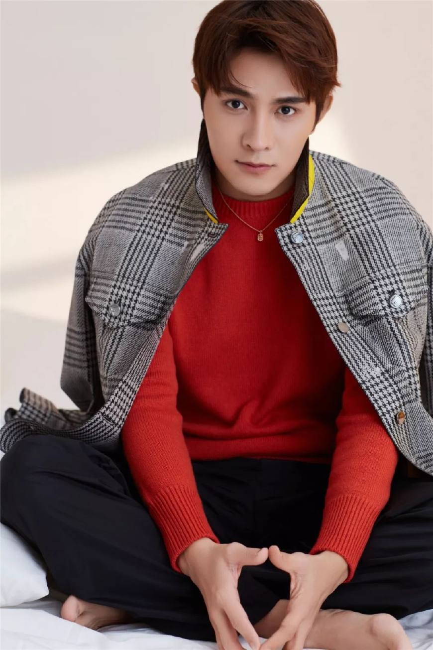 剧中颜值第一的聂子皓了解一下