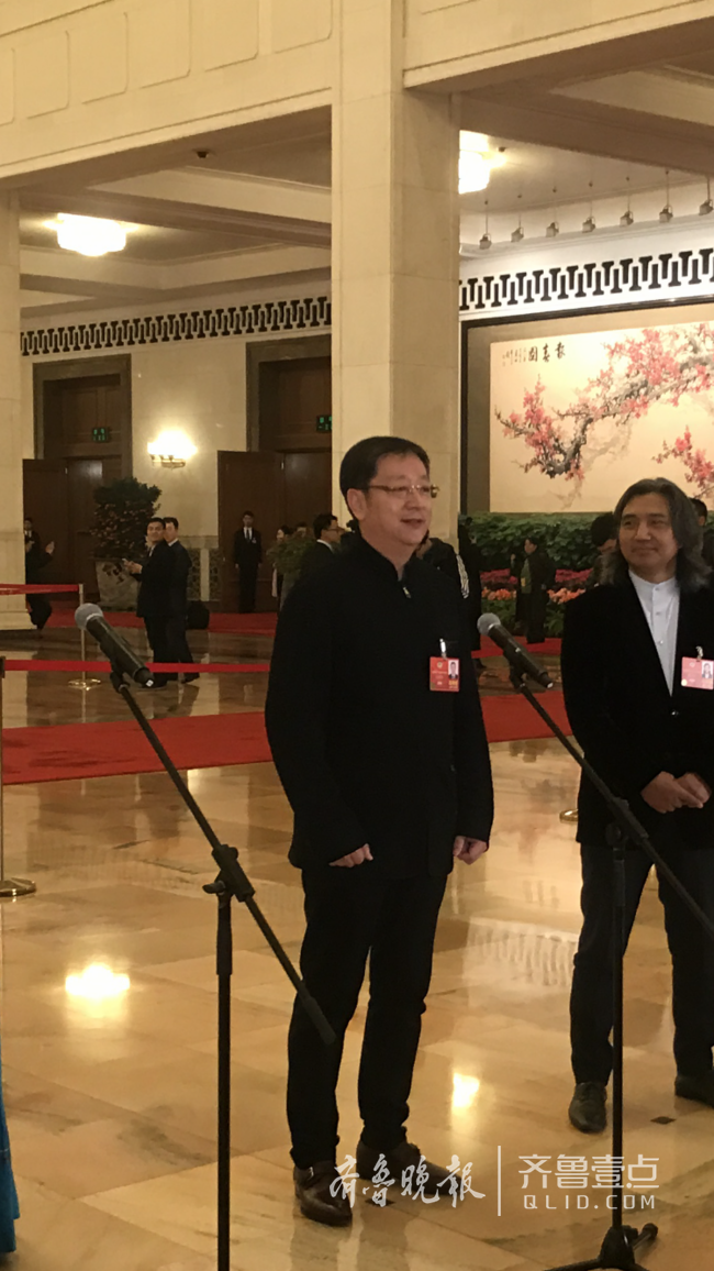 全国政协委员戚建波十几分钟写好了常回家看看