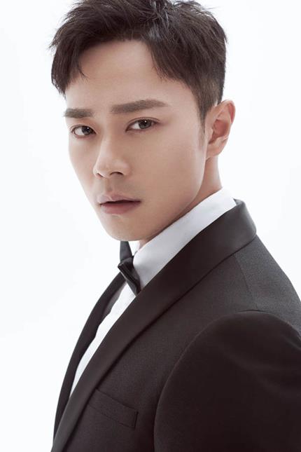 独家曹骏老朋友新面貌