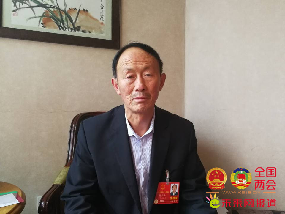 杨来法代表:净化乡风 份子钱不能超100 "一人一票"持票就餐