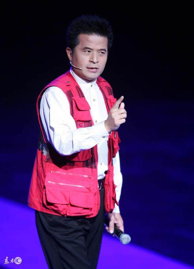 《星光大道》没落是节目本身吸引力不够了呢?还是因为"他"?