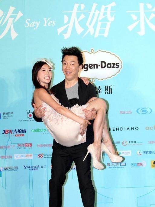 哪些男友力max的公主抱,有的让人伤感,有的让人发笑!