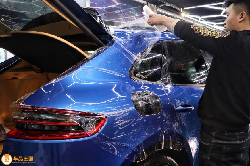 保时捷变身青蛙王子,全车贴隐形车衣_凤凰网汽车_凤凰网