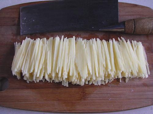 切了500斤土豆总结出来的切丝经验,切好土豆丝,就这两个捷径