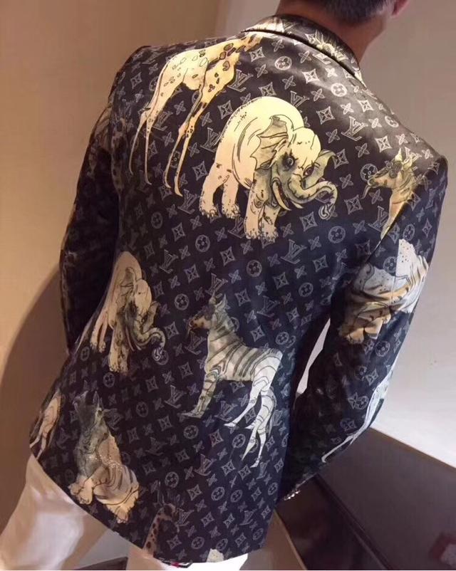 lv 今年新设计的疯狂动物园奢品时装,再一次震撼时尚圈