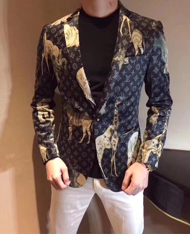 lv 今年新设计的疯狂动物园奢品时装,再一次震撼时尚圈