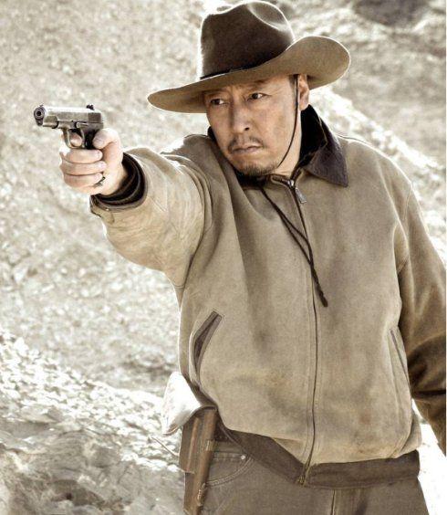 《西风烈》凶狠缜密的"藏獒"何健中《战狼》里的敏登《新三国》中的