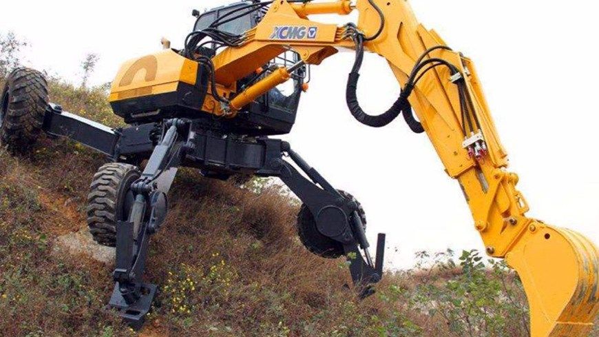 第一次见到这种造型的挖掘机在中国制造的吗,碉炸天!