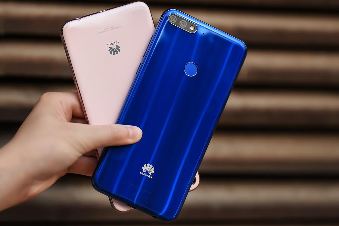 华为畅享8蓝粉版在最美春季遇见炫彩的你