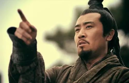 从草席贩子到一代枭雄,刘备的组织能力为啥这么彪悍_手机凤凰网
