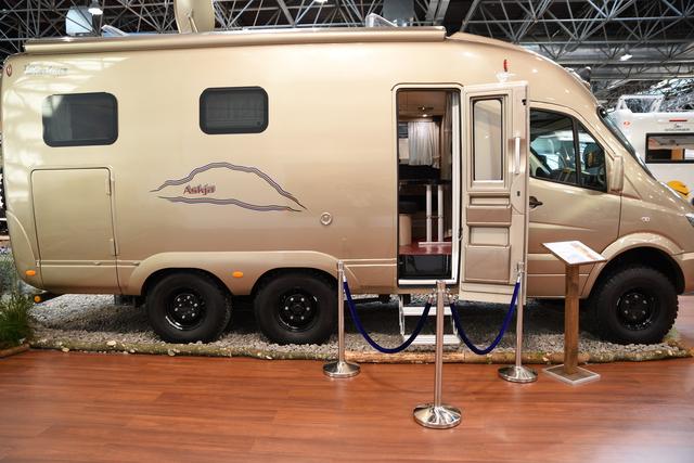 比国产还便宜的6x6驱动的房车威猛无比