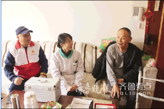 送医上门,社区博爱家园志愿服务队新举措_凤凰网