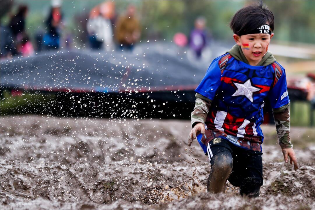 安踏儿童携手斯巴达勇士儿童赛 助力顽童挑战自我