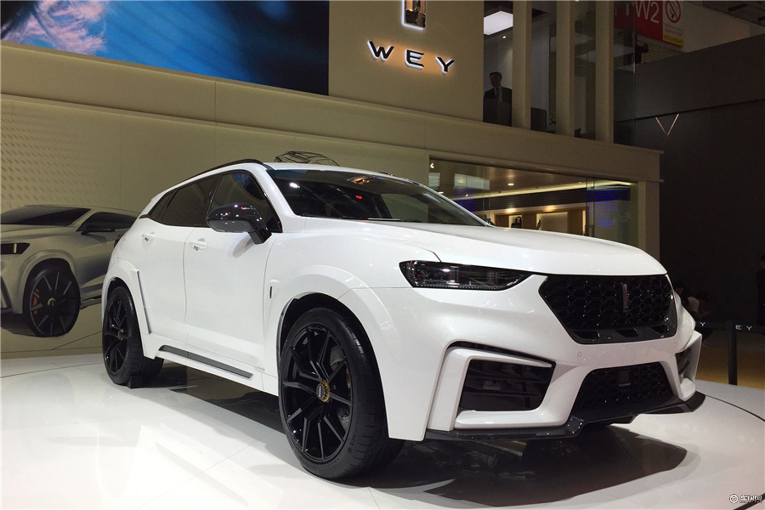 wey携手旗下7款高端suv车型亮相北京车展