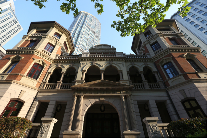 南京西路上的百年老宅重生,查公馆焕新而来