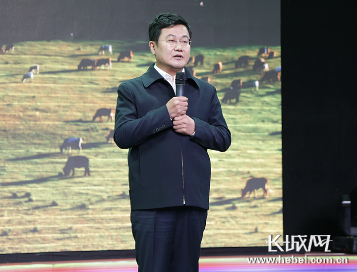 塞罕坝机械林场总场党委副书记,纪委书记安长明讲述塞罕坝机械林场在