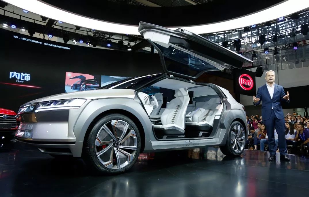 eseed概念车与元ev360同台亮相比亚迪纯电产品革新在即