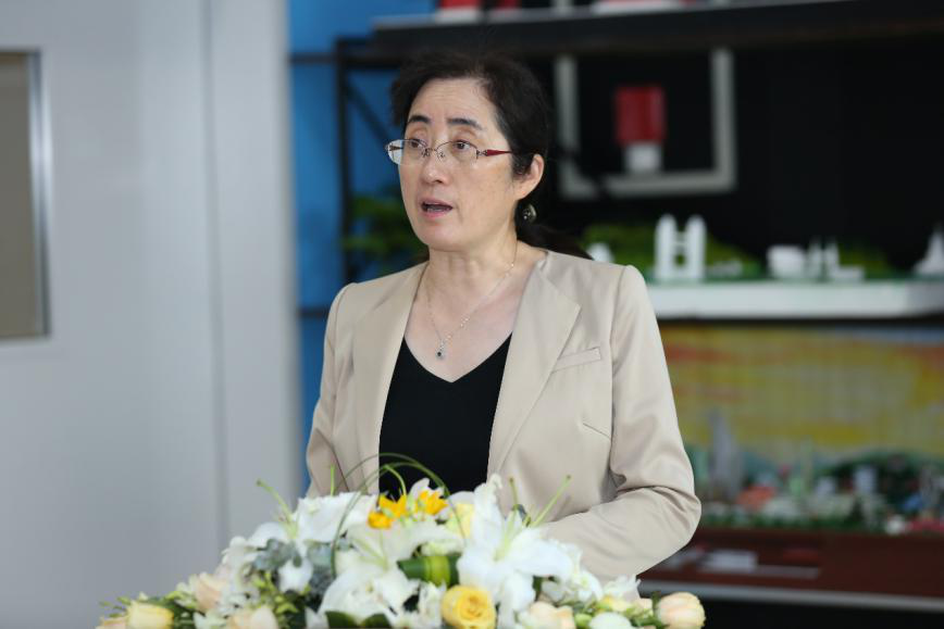 出席仪式的还有,大关实验中学陈兴红校书记,黄春红副校长,王祖正副