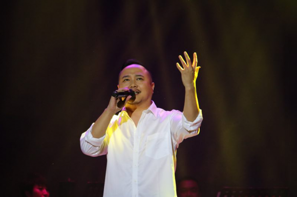 67沈巍峰:上海市一级歌手