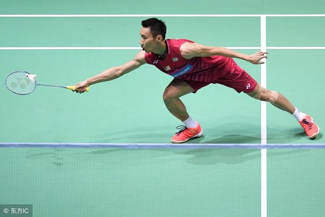 正手,反手向上颠球,体会臂,腕和手指的发力